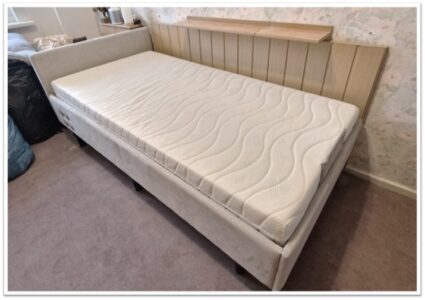 Pflegebett