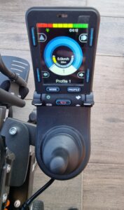 E-Rollstuhl mit Steh- und Liegefunktion
