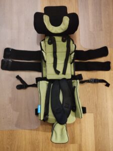 LIW Care Travel Sit orthopädischer Kindersitz / Reisesitz / Rollstuhlsitz mit extra Bodensitz