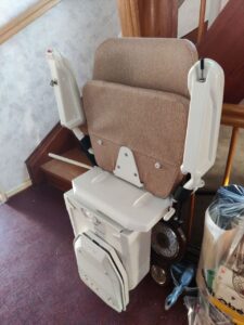 Treppenlift Modell Lifta 260/261 zu verschenken bis 17:05